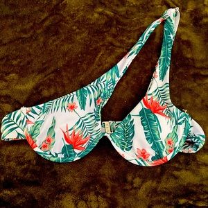 women’s bathing suit top